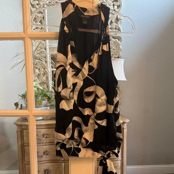 White House Black Market Size L - Picture 1 of 8